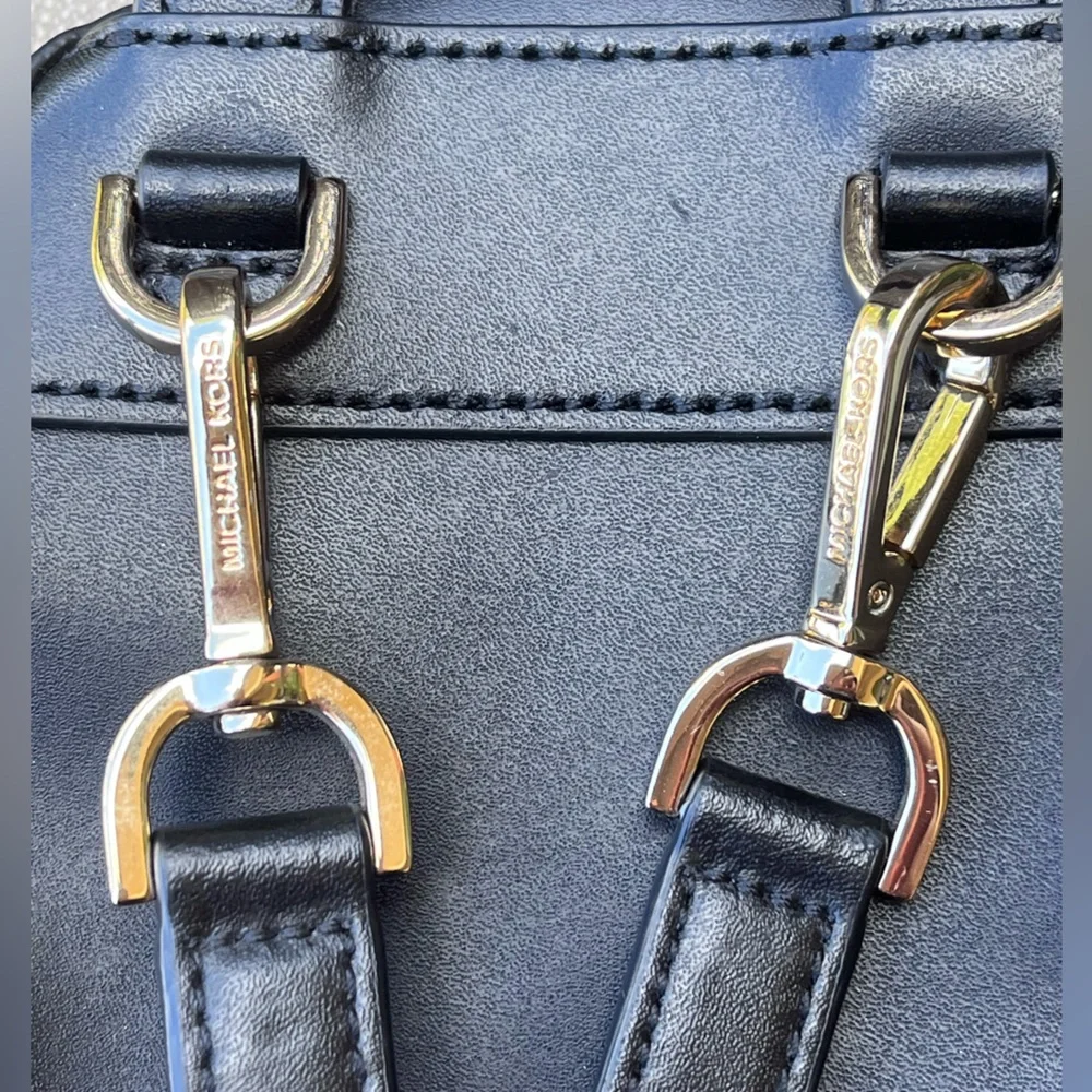 EUC Michael Kors Rhea Mini Black Leather Backpack